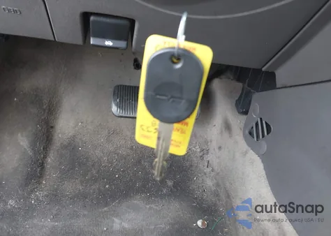 2008 Ford Focus Se/Ses из США, поврежденный, VIN 1FAHP35N08W240698